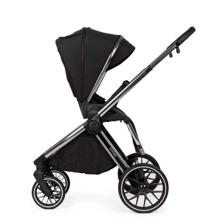 imgi_10_8_max-ONYX-CARBON-spark.jpeg