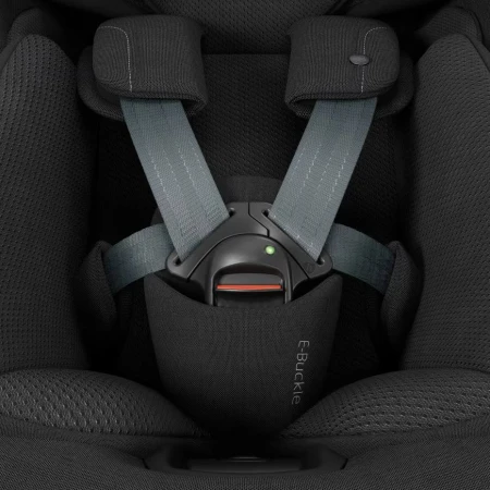 8523671110_F1_2026_maxicosi_carseat_babytoddlercarseat_micaslidepro_black_authenticblack_ebuckle_zoom.jpg