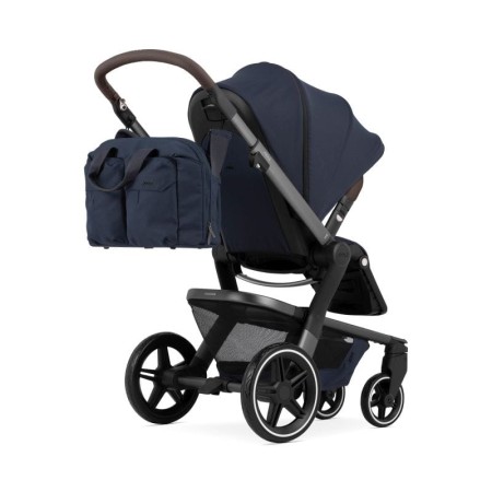 Joolz Hub+ Seat_With Nursery bag_Navy Blue_Perspective.jpg